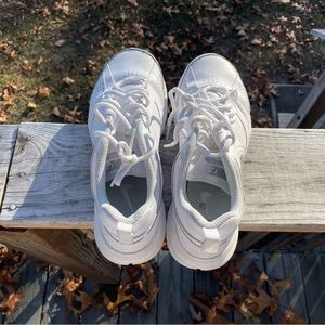 Women’s Nikes leather shoes